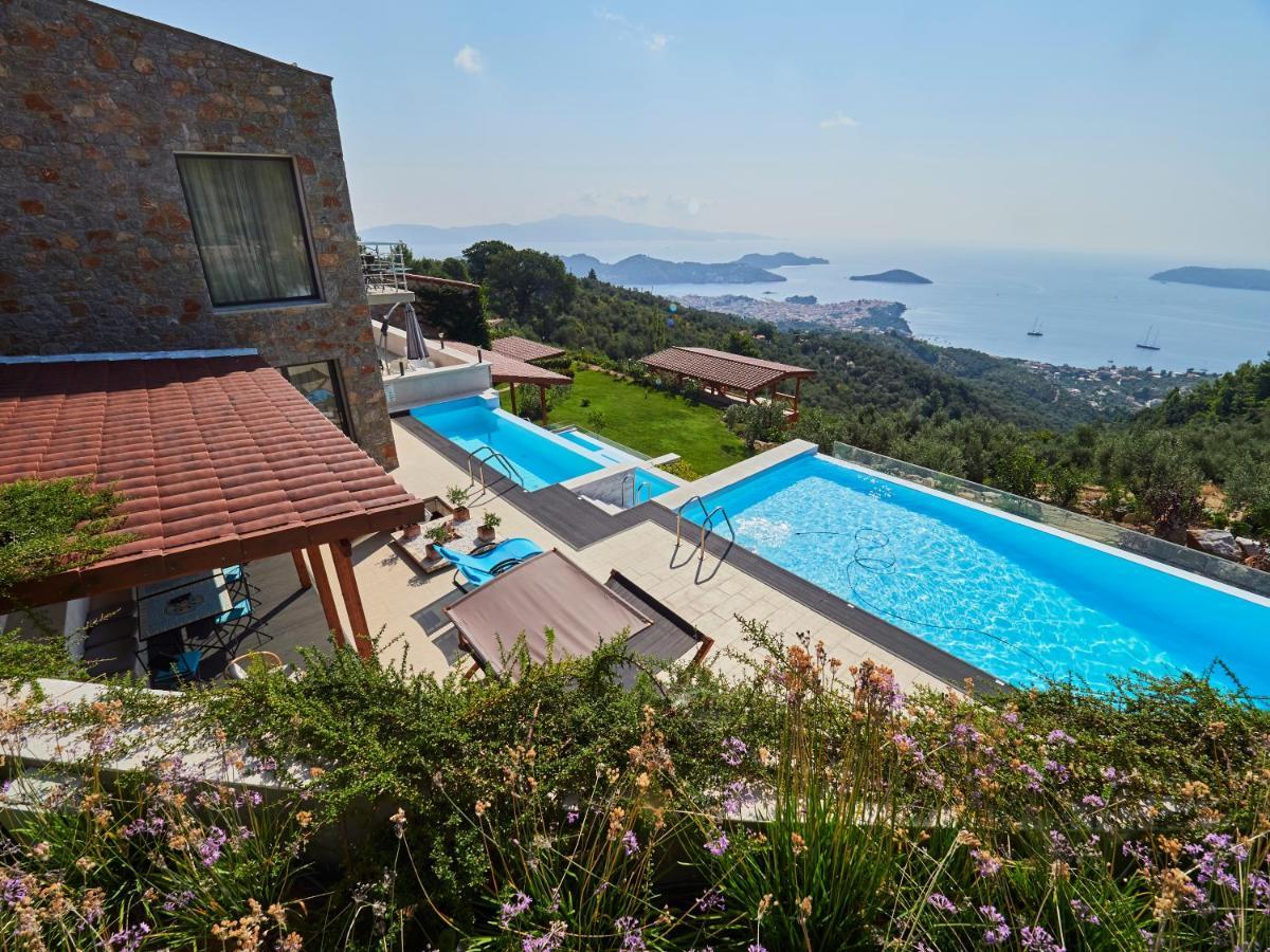 Sky Sea Resort & Villas 메갈리 아모스 외부 사진