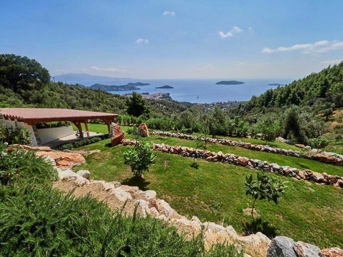 Sky Sea Resort & Villas 메갈리 아모스 외부 사진