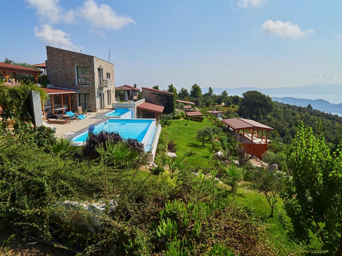 Sky Sea Resort & Villas 메갈리 아모스 외부 사진