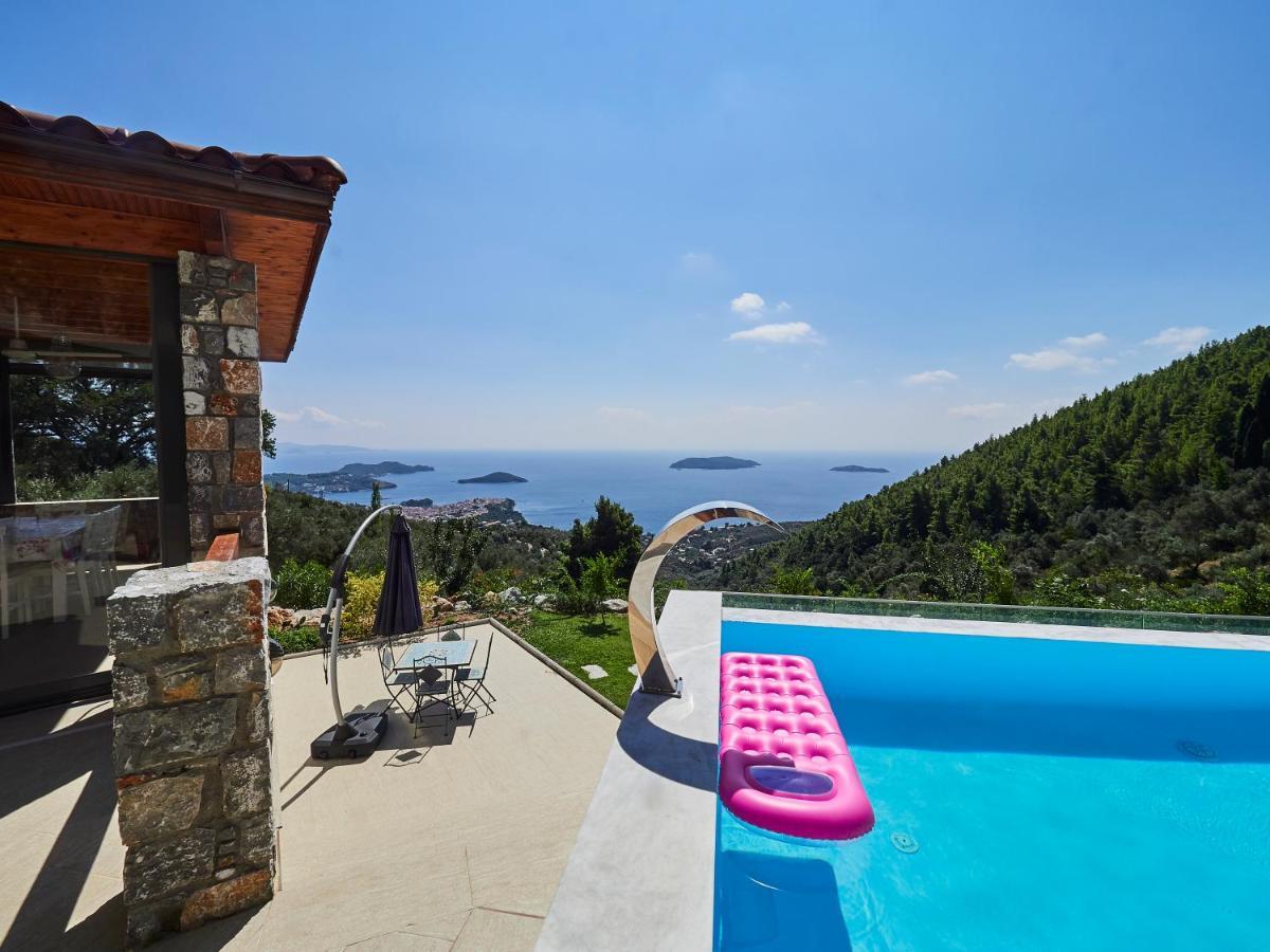 Sky Sea Resort & Villas 메갈리 아모스 외부 사진