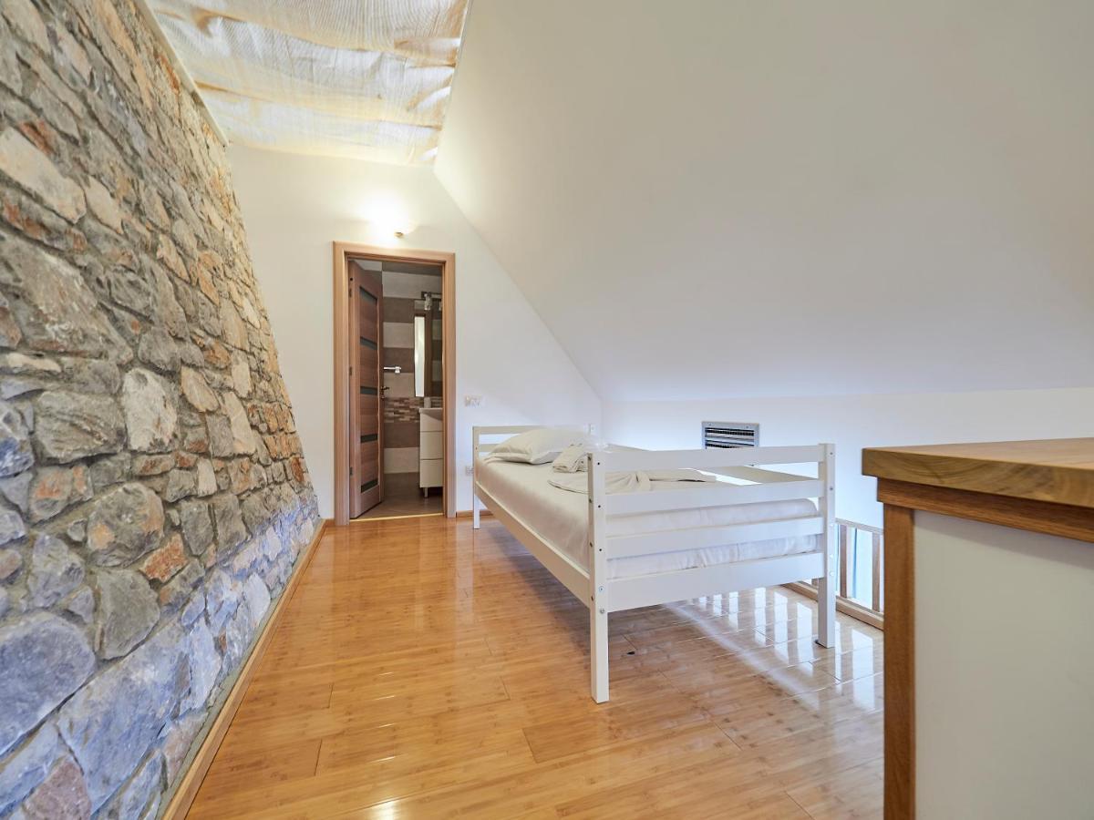 Sky Sea Resort & Villas 메갈리 아모스 외부 사진